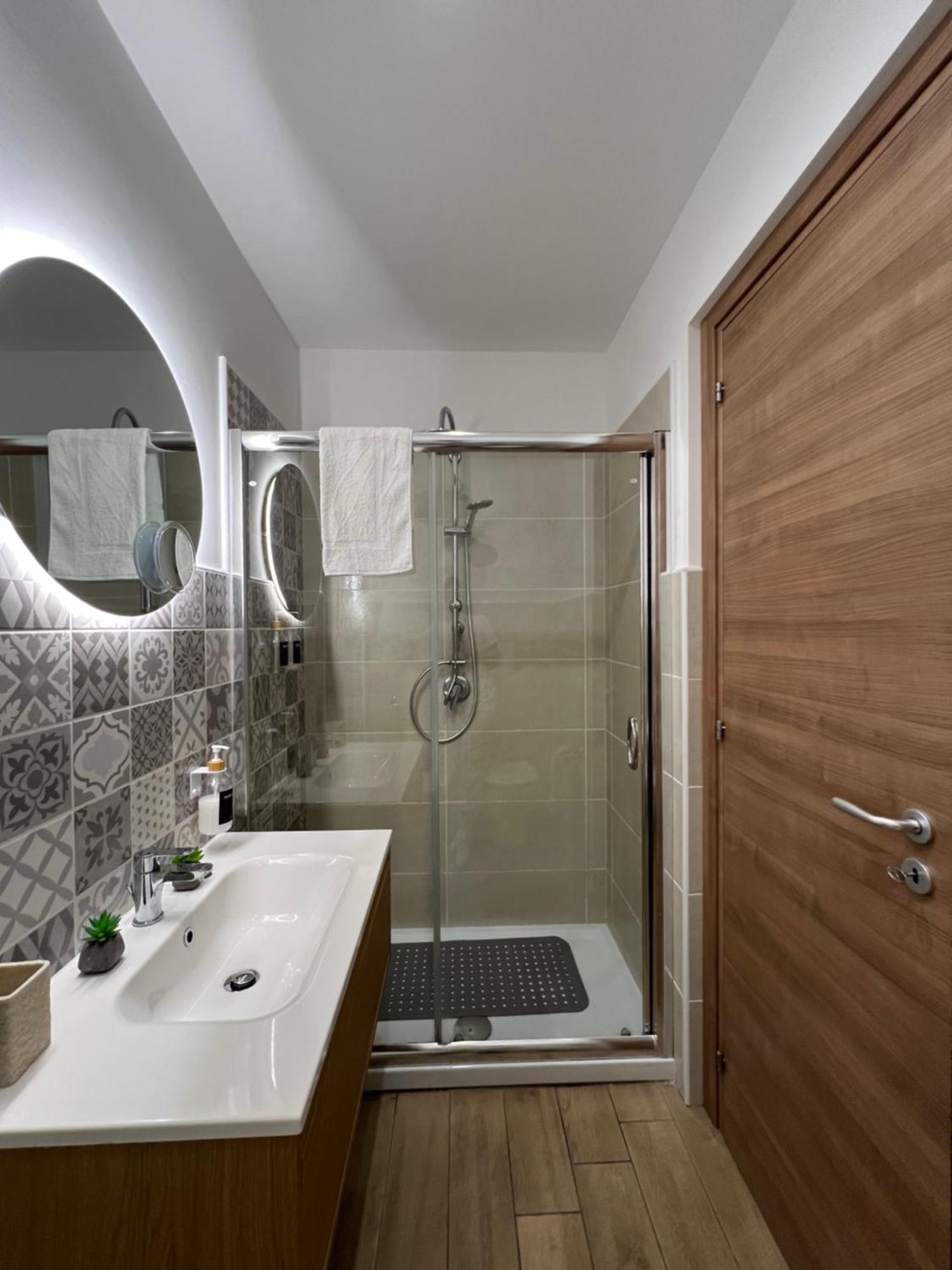 Dimora Del Pescatore - Holiday House เชฟาลู ภายนอก รูปภาพ
